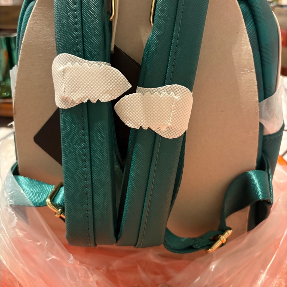 Loungefly Green and White Tigger Backpack - Picture 3 of 4